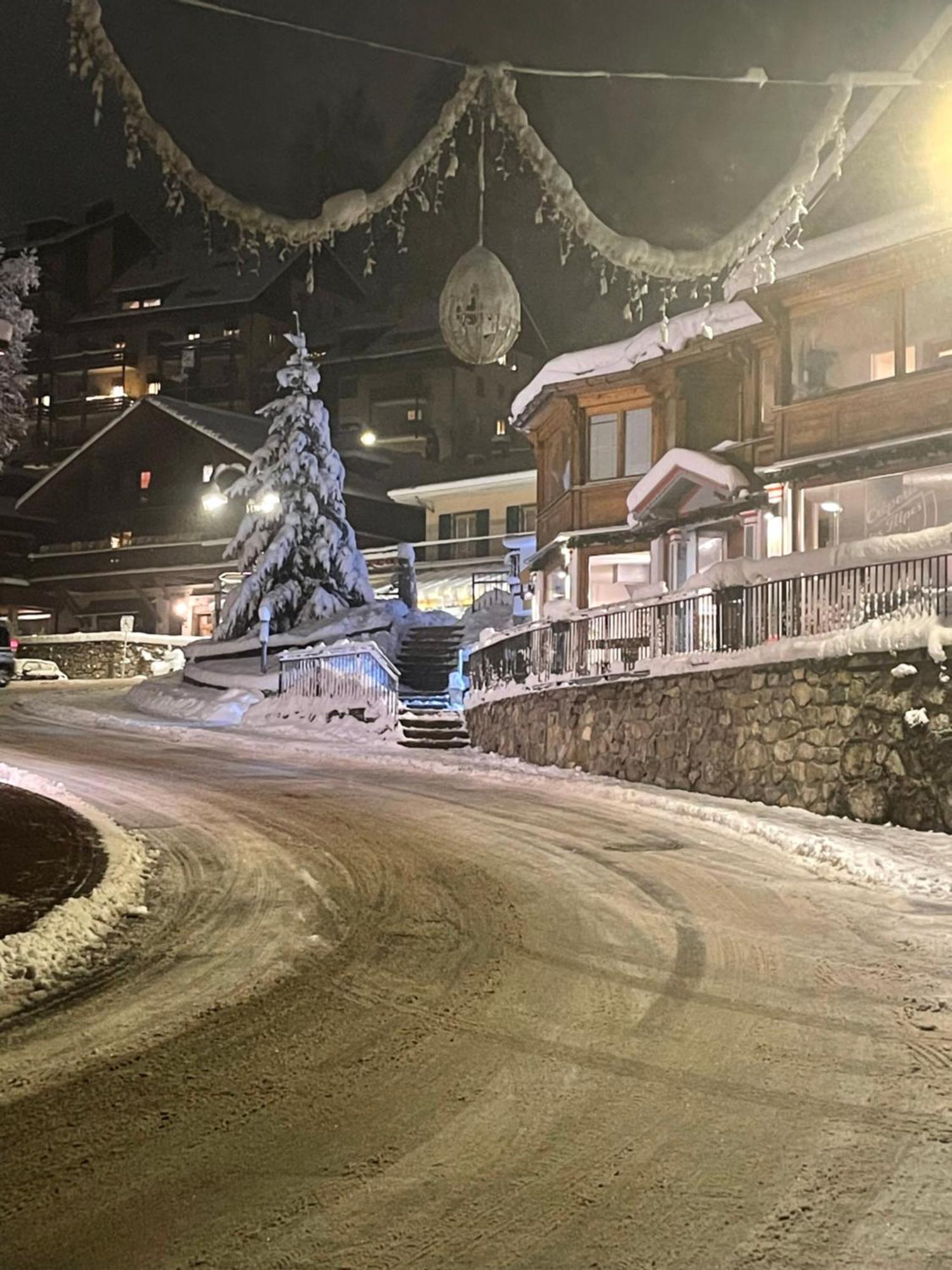 Charmant Appartement Au Vagabond Leysin Exteriör bild