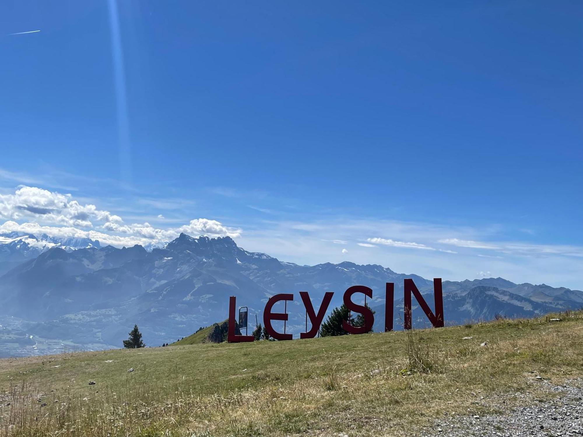 Charmant Appartement Au Vagabond Leysin Exteriör bild